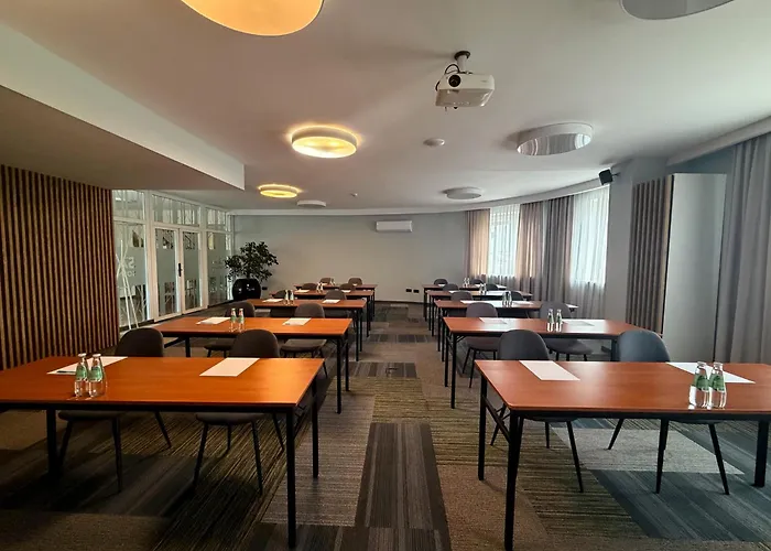 Centrum Konferencyjno-Apartamentowe Mrówka Warszawa